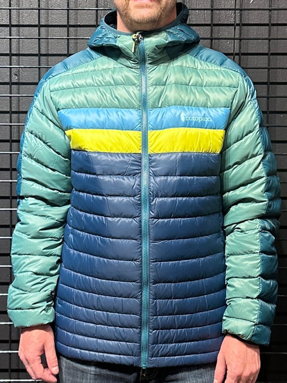 🏕️ Cotopaxi Fuego Hooded Jacket | Men's Medium | Blue & Green